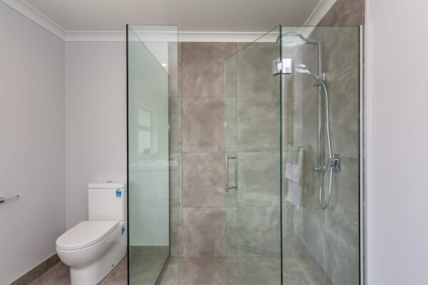 Large ensuite bathroom built in new home by Frampton Construction